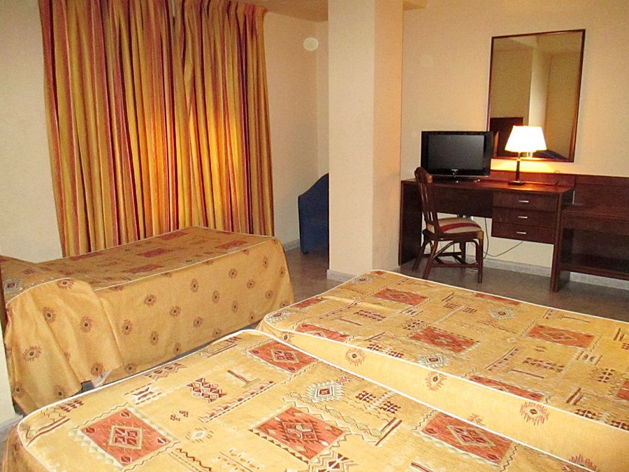 Hotel Perales Talavera de la Reina Extérieur photo