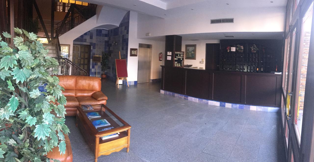 Hotel Perales Talavera de la Reina Extérieur photo